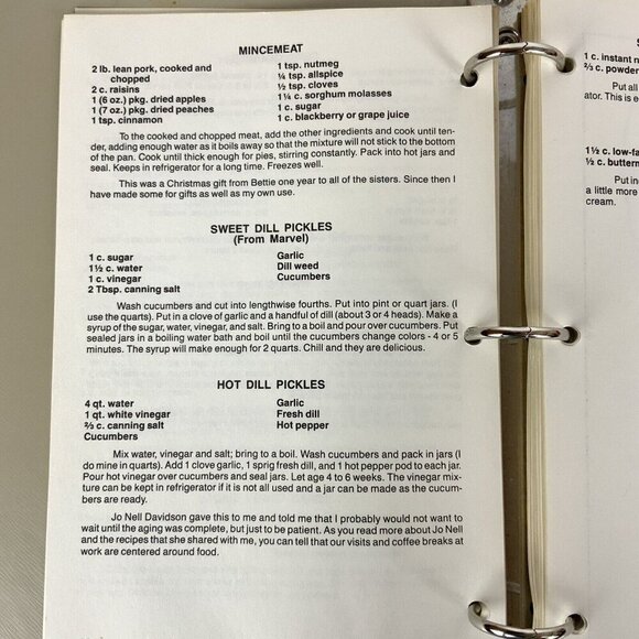 Family Affair Cookbook By Juanita Sparks Vintage 1985 Three-Ring Binder - Picture 7 of 12